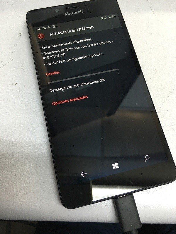 La Build 15051, disponible para Windows 10 Mobile en el anillo rápido [Actualizado]