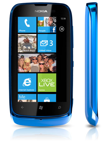 Nokia Lumia 610 cyan