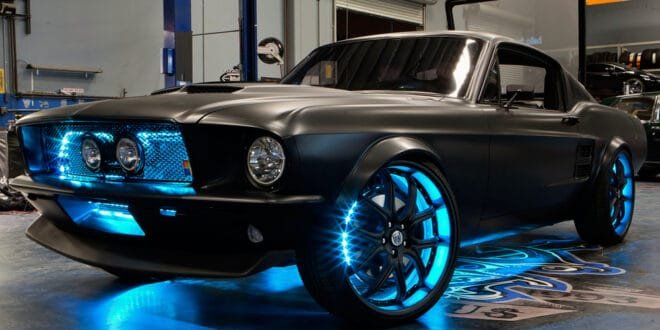 Proyecto Detroit: West Coast Customs tunea un Mustang controlado con Windows Phone