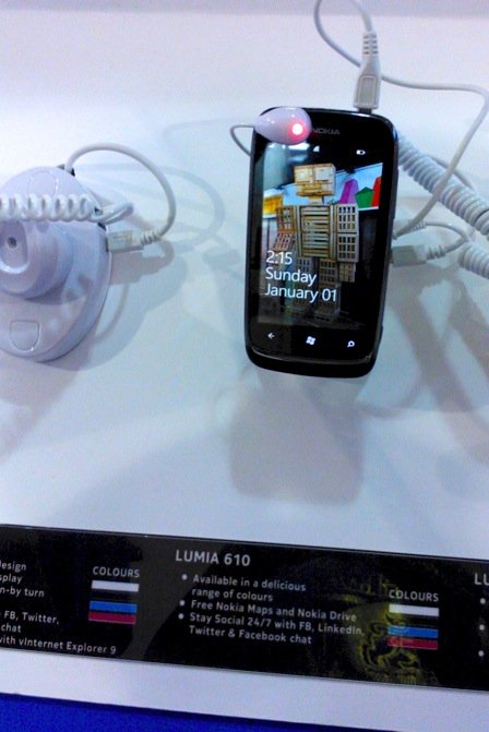 NOKIA Lumia 610