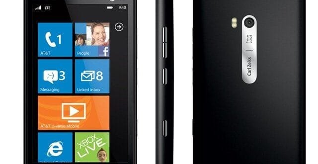 nokia-lumia-900-balck-straight