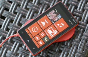 Nokia Lumia 820, especificaciones, imágenes y vídeo