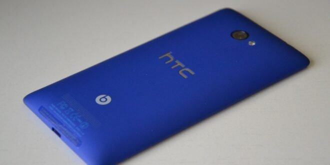 HTC 8X