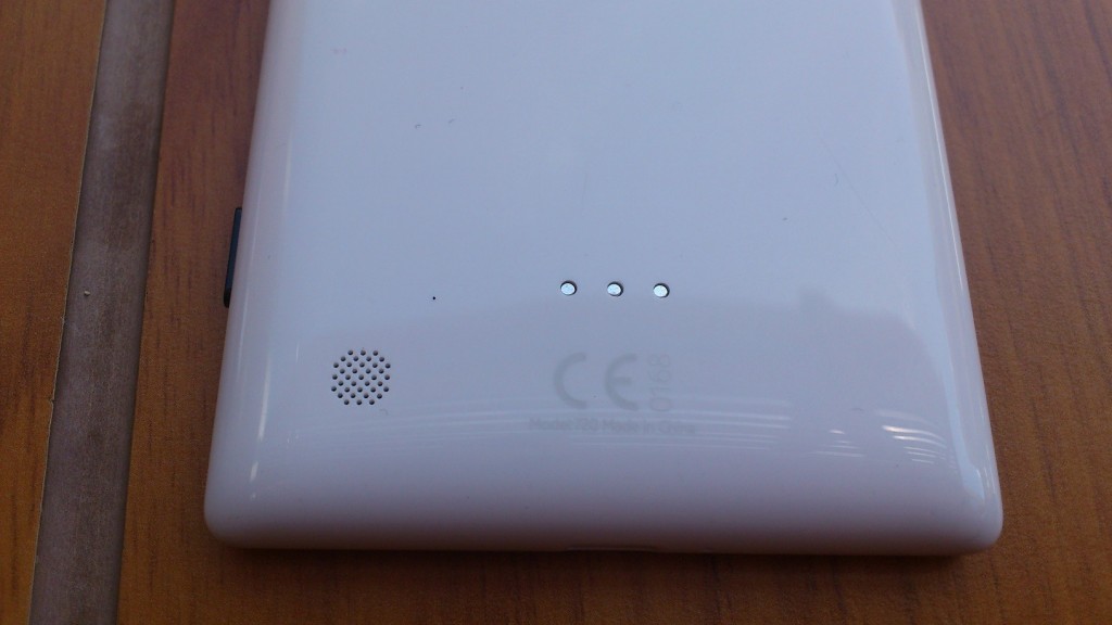 Conectores para carga inalámbrica del Lumia 720