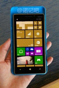 Nuevas imágenes del Lumia 1330 ahora junto al Lumia 930 Gold