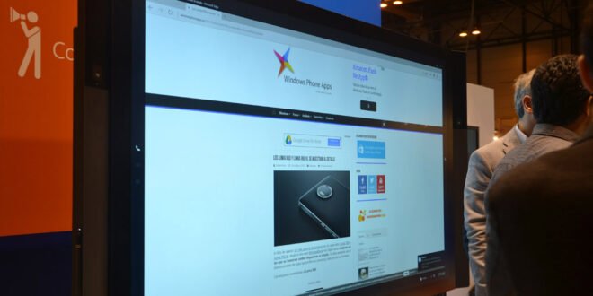 Surface Hub, probamos el mayor dispositivo de Microsoft con Windows 10