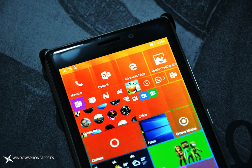 cuatro tiles Windows 10 mobile