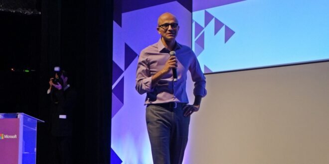Nadella: "La Inteligencia Artificial ayudará a personas y empresas resolver problemas cruciales en nuestra sociedad y economía"