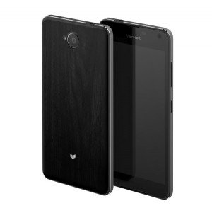 La madera, protagonista de las carcasas Mozo para el Lumia 650