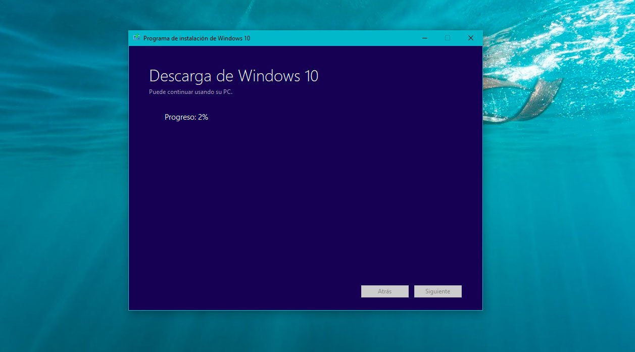Imagen descargando Windows 10 Fall Creators Update vía Media Creation Tool
