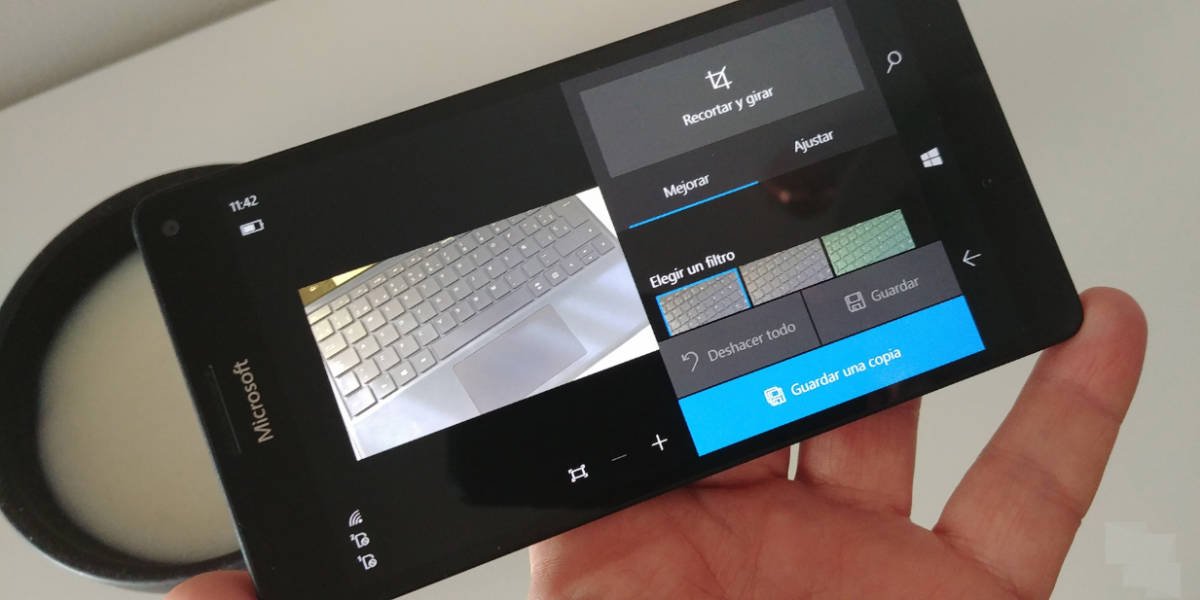 Microsoft Fotos se actualiza en Windows 10 Mobile cambiando su interfaz [Actualizado]