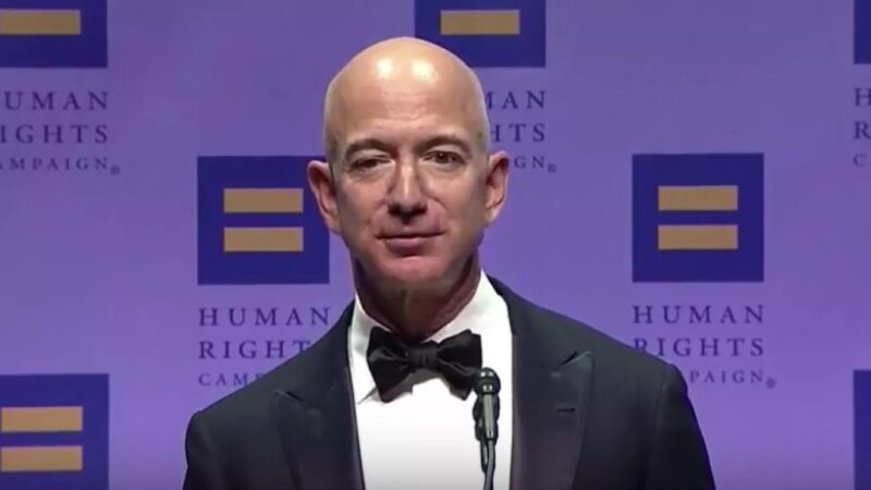 Jeff Bezos abandona su puesto como CEO de Amazon